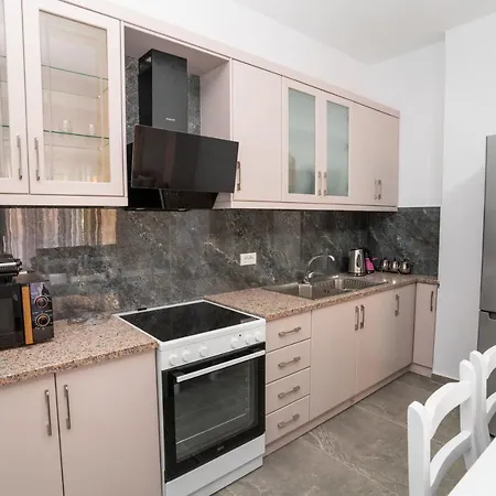 Saranda Apartment * Sarande